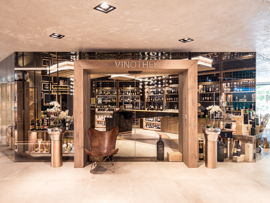 Ihr 5-Sterne-Hotel in Südtirol mit jeglichem Luxus Ihr 5-Sterne-Hotel in Südtirol mit jeglichem Luxus