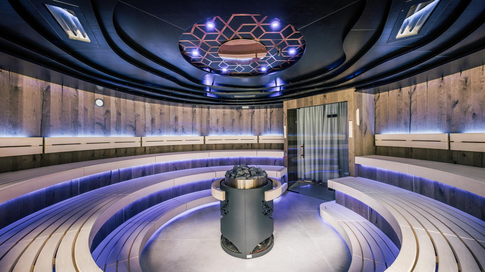 Ihr 5-Sterne-Hotel in Südtirol mit jeglichem Luxus Ihr 5-Sterne-Hotel in Südtirol mit jeglichem Luxus